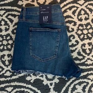 Gap denim shorts, size 12/31. Brand new with tags